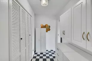 9760 SW Inglewood Pl, Portland, OR 97225 - Photo 26