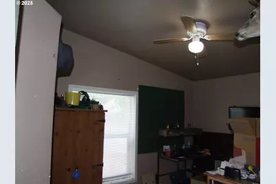 193 Owyhee Ln, Roseburg, OR 97471 - Photo 20