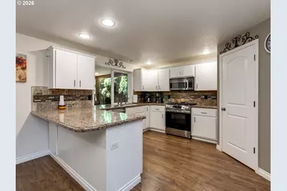 14700 NW 9th Pl, Vancouver, WA 98685 - Photo 10