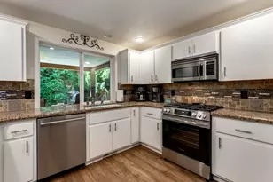 14700 NW 9th Pl, Vancouver, WA 98685 - Photo 12