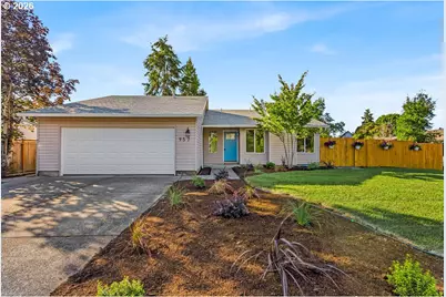 957 NE Kathryn St, Hillsboro, OR 97124 - Photo 1