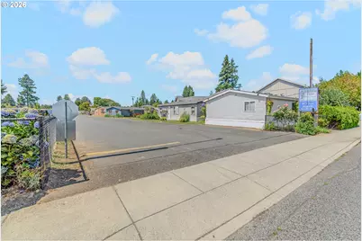 1523 SE 162nd Ave #33, Portland, OR 97233 - Photo 8