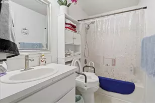 1802 NW 3rd St, Battle Ground, WA 98604 - Photo 6