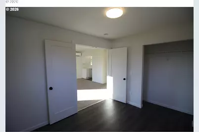 186 SW Rainbow Ave, Dallas, OR 97338 - Photo 6