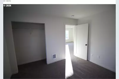186 SW Rainbow Ave, Dallas, OR 97338 - Photo 10