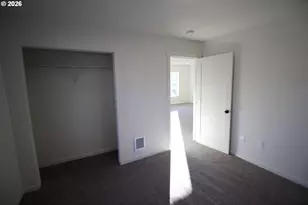 186 SW Rainbow Ave, Dallas, OR 97338 - Photo 10