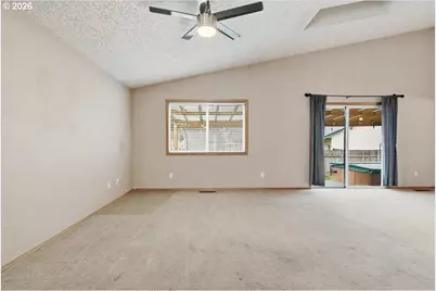 13818 NE 45th St, Vancouver, WA 98682 - Photo 10