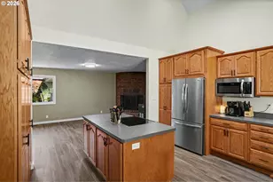 7235 Bates Rd S, Salem, OR 97306 - Photo 12