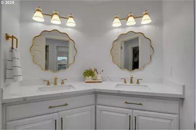 10072 SE Wyndham Way, Happy Valley, OR 97086 - Photo 34