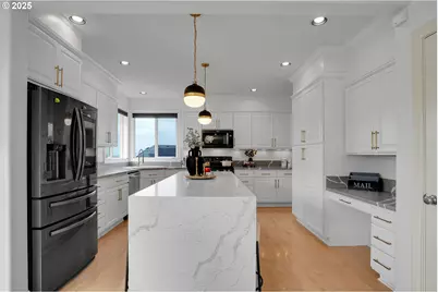 10072 SE Wyndham Way, Happy Valley, OR 97086 - Photo 14