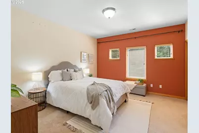 2845 SE Schiller St, Portland, OR 97202 - Photo 14