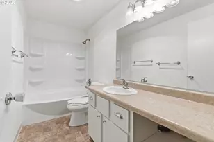 13216 NE Salmon Creek Ave, Vancouver, WA 98686 - Photo 30