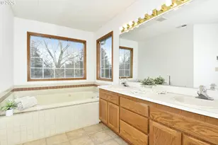 17915 Monticello Dr, Gladstone, OR 97027 - Photo 14