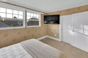 185 E Lincoln St, Woodburn, OR 97071 - Photo 32