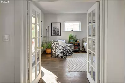 185 E Lincoln St, Woodburn, OR 97071 - Photo 8