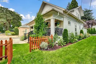 185 E Lincoln St, Woodburn, OR 97071 - Photo 2