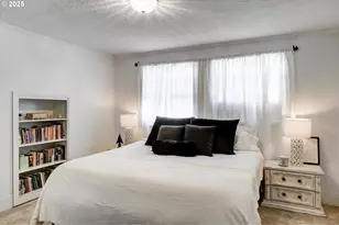 185 E Lincoln St, Woodburn, OR 97071 - Photo 26