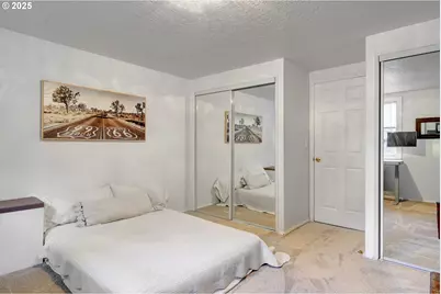 185 E Lincoln St, Woodburn, OR 97071 - Photo 22