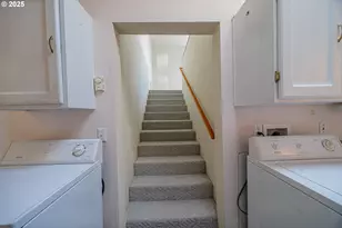 4 Creek Ln, Lakeside, OR 97449 - Photo 20