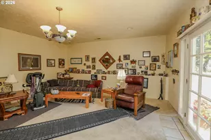 177 NE Lombardy Dr, Roseburg, OR 97470 - Photo 30