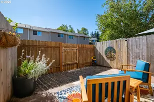 2190 Maplewood Dr, Salem, OR 97306 - Photo 34