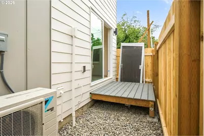 4690 N Congress Ave, Portland, OR 97217 - Photo 26