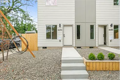 4690 N Congress Ave, Portland, OR 97217 - Photo 28