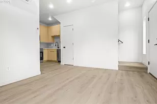 4690 N Congress Ave, Portland, OR 97217 - Photo 6