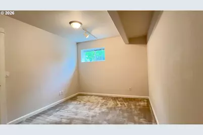 1118 SW 162nd Ave, Beaverton, OR 97006 - Photo 12