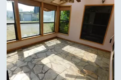 888 Meadows Ln, Jefferson, OR 97352 - Photo 26