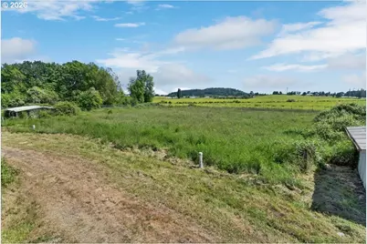 888 Meadows Ln, Jefferson, OR 97352 - Photo 38