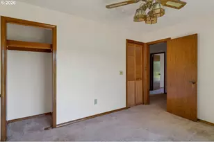 888 Meadows Ln, Jefferson, OR 97352 - Photo 22