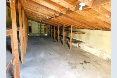 888 Meadows Ln, Jefferson, OR 97352 - Photo 32