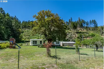 5833 Hubbard Creek Rd, Umpqua, OR 97486 - Photo 44