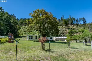 5833 Hubbard Creek Rd, Umpqua, OR 97486 - Photo 44
