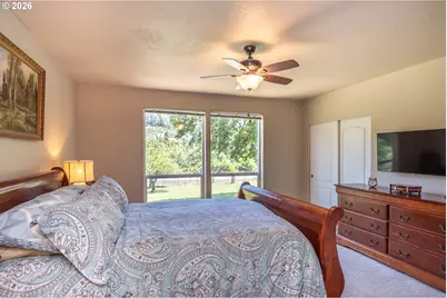5833 Hubbard Creek Rd, Umpqua, OR 97486 - Photo 16