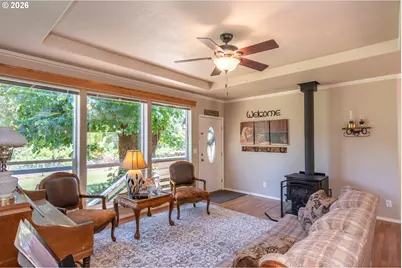 5833 Hubbard Creek Rd, Umpqua, OR 97486 - Photo 4
