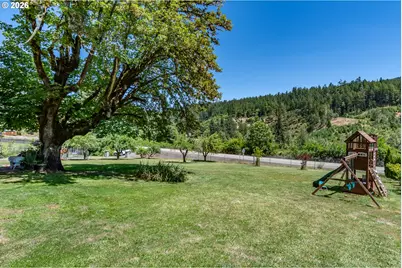 5833 Hubbard Creek Rd, Umpqua, OR 97486 - Photo 34