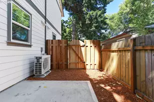 5465 N Fessenden St, Portland, OR 97203 - Photo 24
