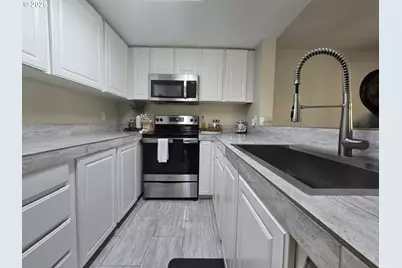9908 SE Talbert St, Clackamas, OR 97015 - Photo 8