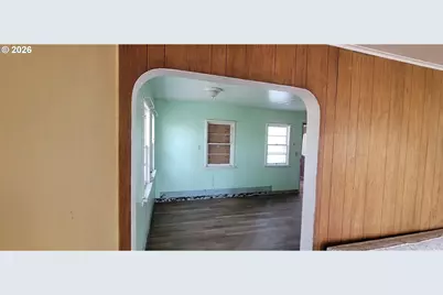 706 NE 10th Ave, Milton-Freewater, OR 97862 - Photo 6