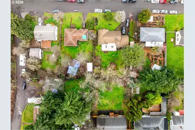 E Burnside St, Portland, OR 97216 - Photo 18