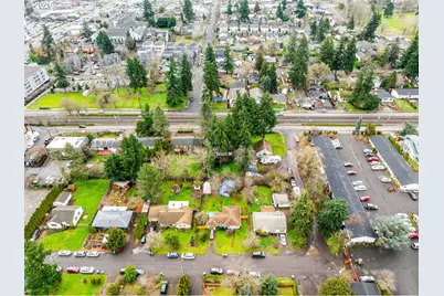 E Burnside St, Portland, OR 97216 - Photo 10