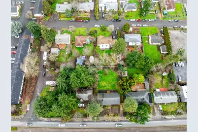 E Burnside St, Portland, OR 97216 - Photo 16