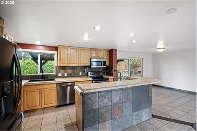2803 Almaden St, Eugene, OR 97405 - Photo 16