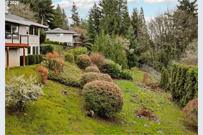 8000 SW Linden Rd, Portland, OR 97225 - Photo 42