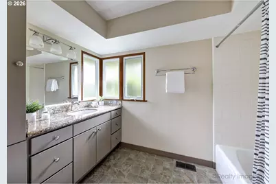 8000 SW Linden Rd, Portland, OR 97225 - Photo 26