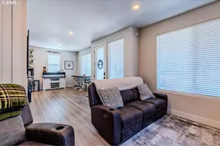7726 SE Tolman St, Portland, OR 97206 - Photo 2
