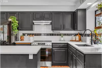 1131 NE 118th Ave, Portland, OR 97220 - Photo 18