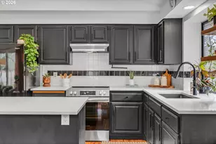 1131 NE 118th Ave, Portland, OR 97220 - Photo 18